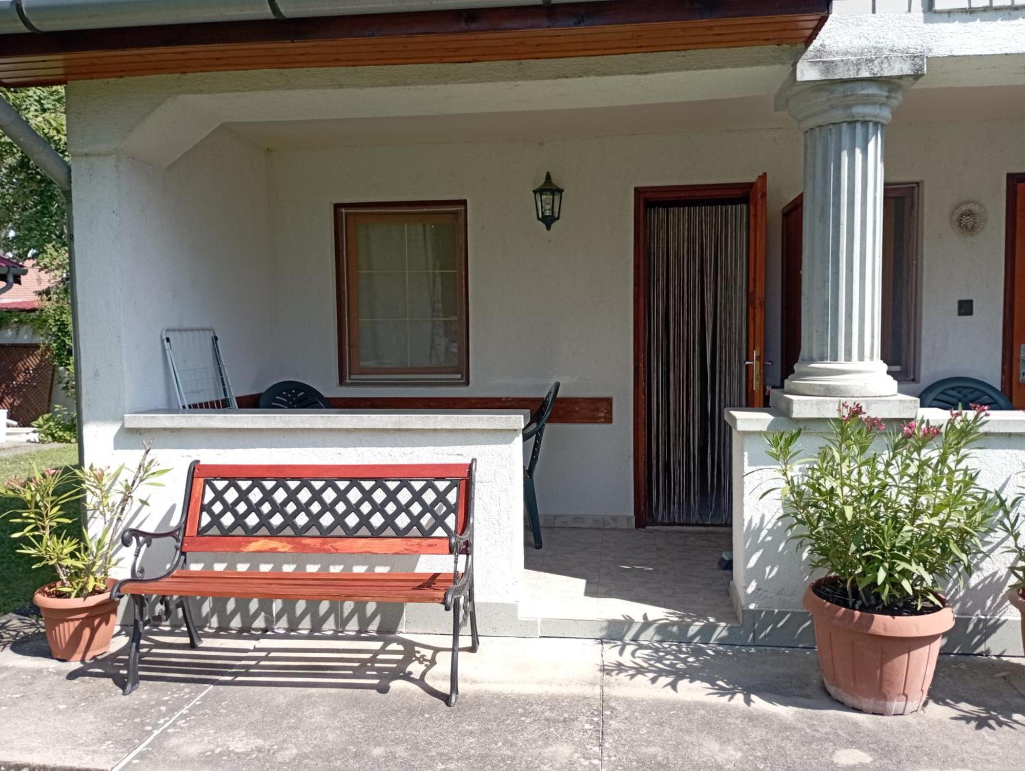 Villa Suzy Zamárdi Esterno foto