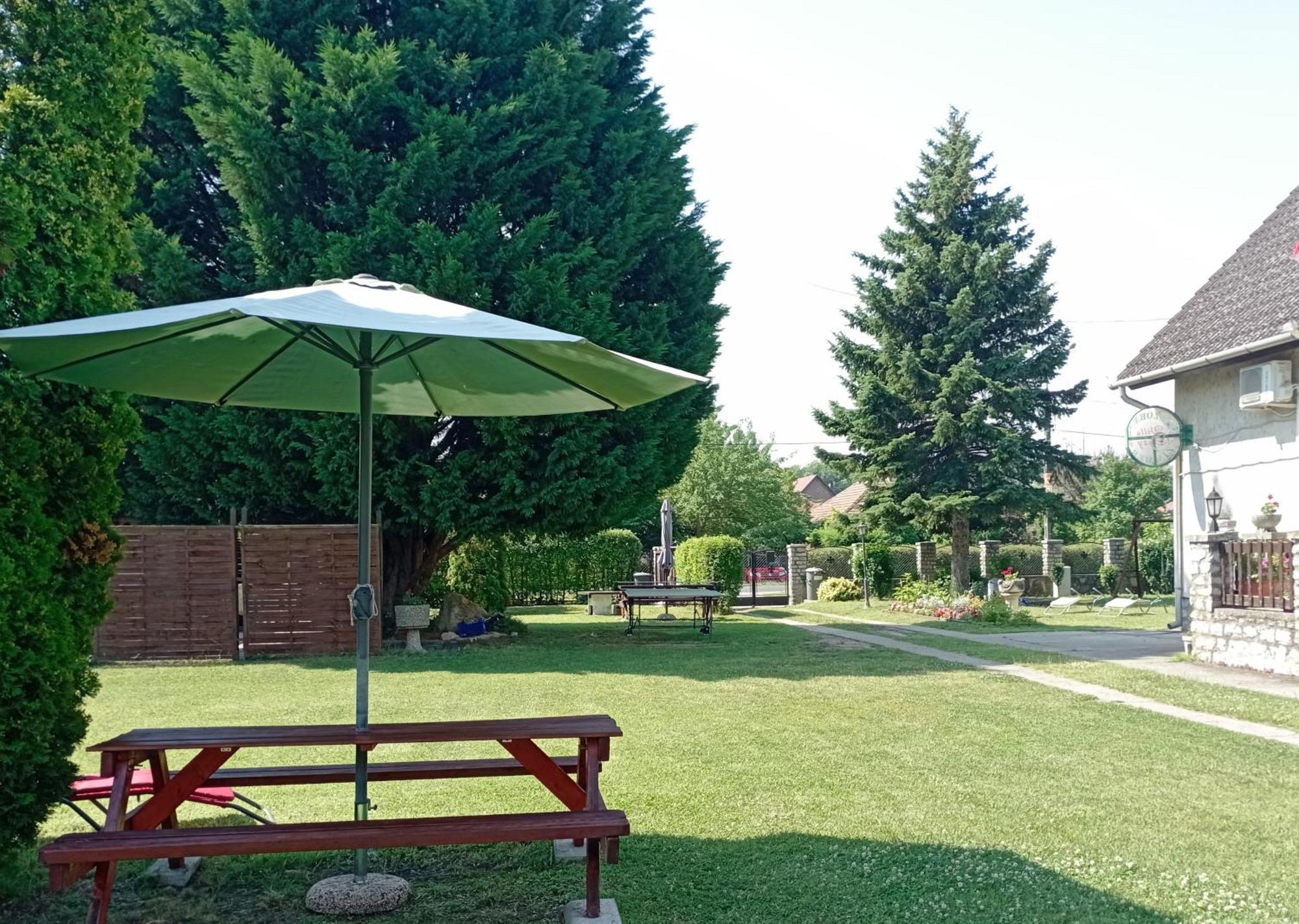 Villa Suzy Zamárdi Esterno foto