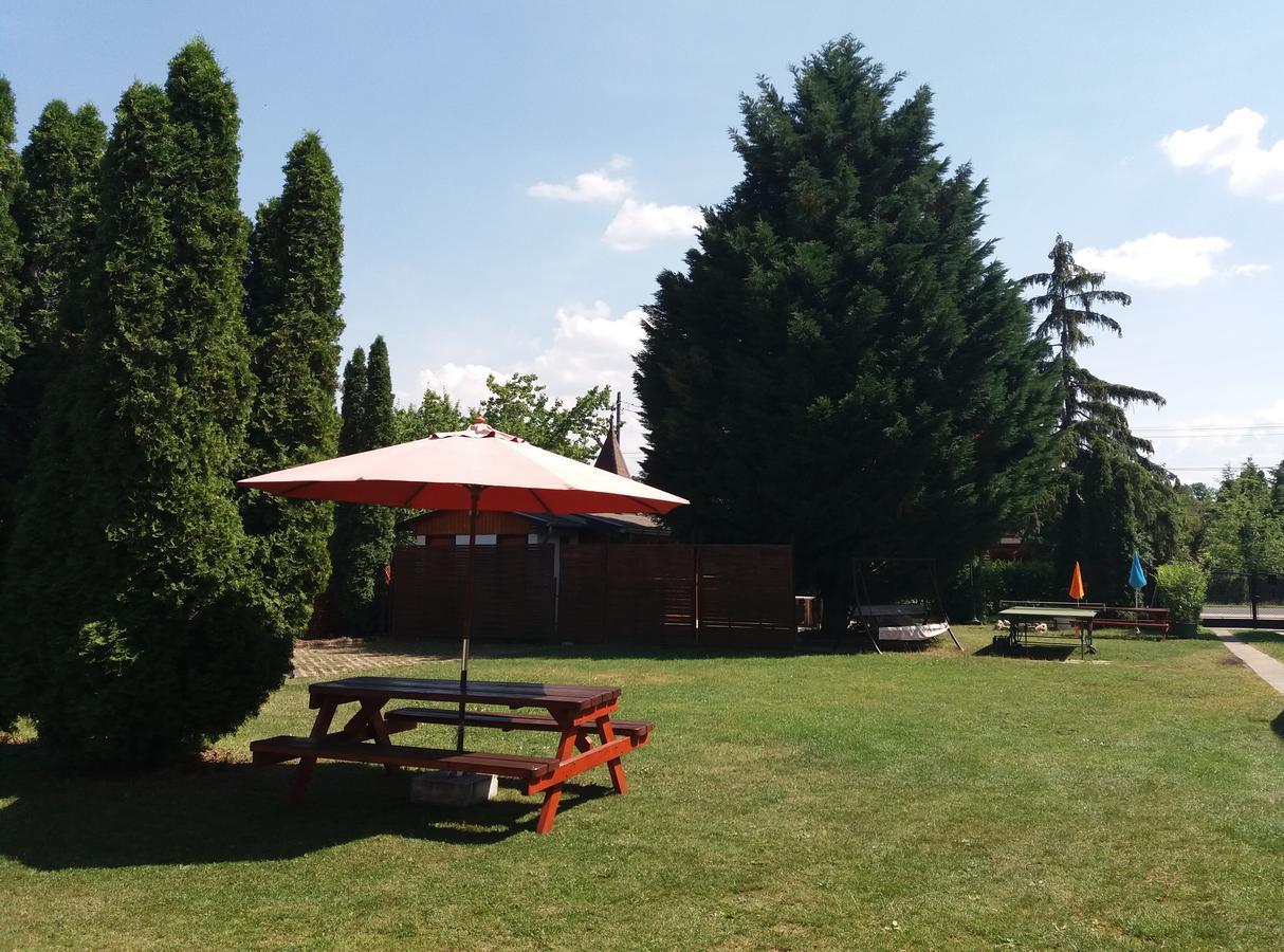 Villa Suzy Zamárdi Esterno foto